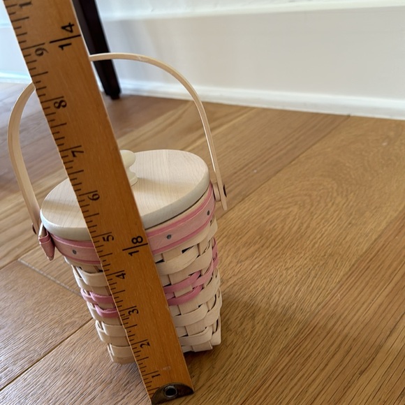 Longaberger 2002 whitewashed American Cancer Society small basket with handles - Picture 4 of 5